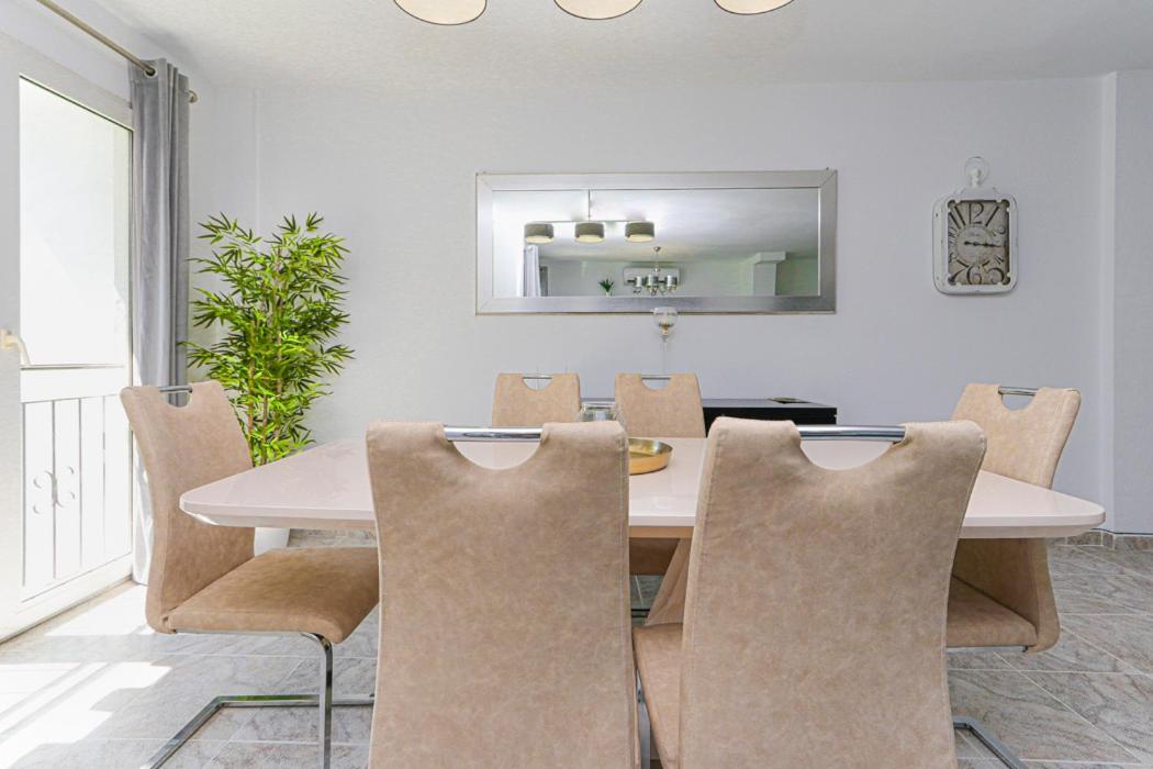 Presidential Suite Villamartin Plaza Av Brisas 67 لقنت المظهر الخارجي الصورة