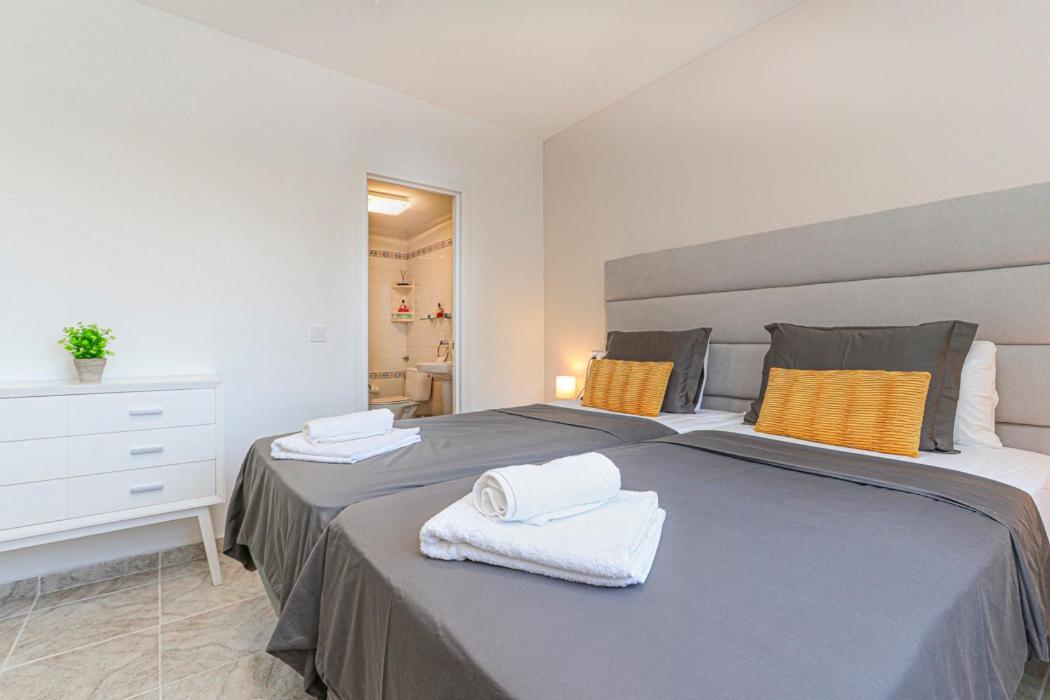 Presidential Suite Villamartin Plaza Av Brisas 67 لقنت المظهر الخارجي الصورة