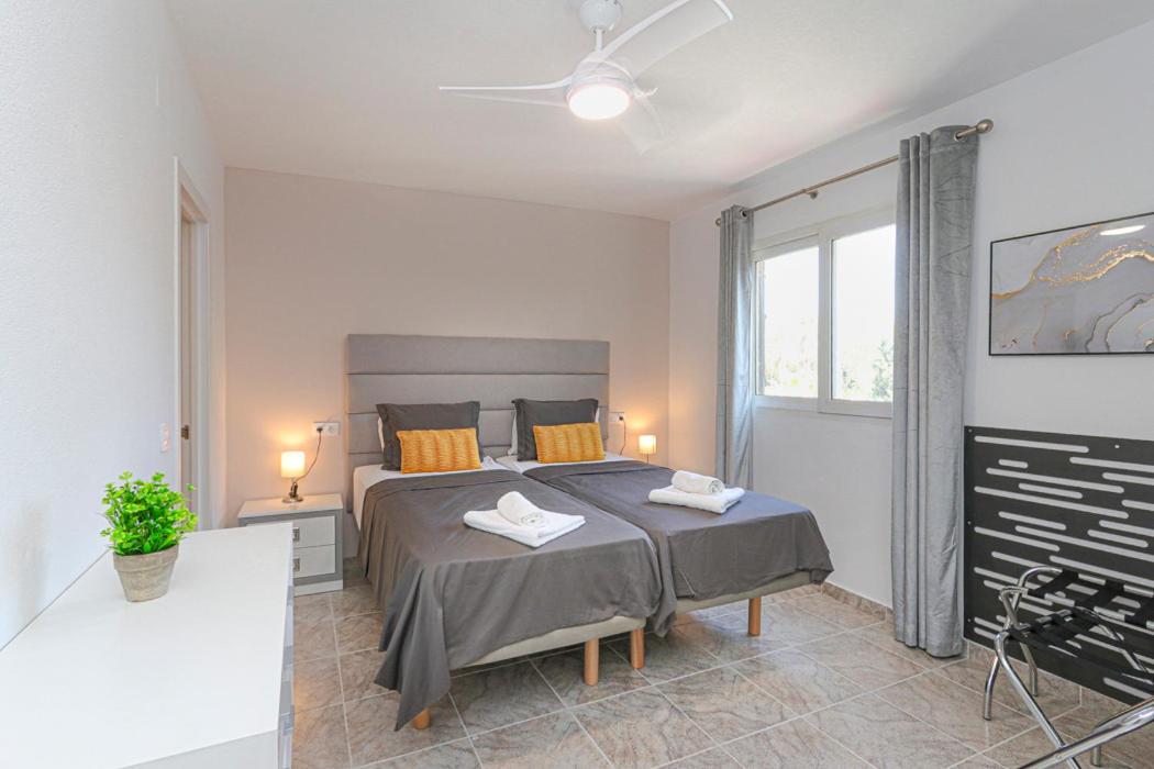 Presidential Suite Villamartin Plaza Av Brisas 67 لقنت المظهر الخارجي الصورة